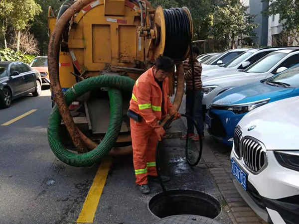 昂仁排污管道清淤